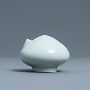 Een Koreaanse celadon waterdruppelaar, 20e eeuw — foto 2