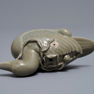 Een Koreaanse celadon waterdruppelaar in de vorm van een eend, 19/20e eeuw — foto 8