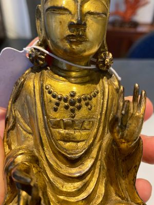 Een Koreaanse vergulde bronzen sculptuur van Guanyin, 17e eeuw — foto 18