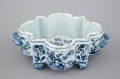 Een kruidendoos in blauw-wit Delfts aardewerk, Samuel van Eenhoorn, De Grieksche A, 1674-1685