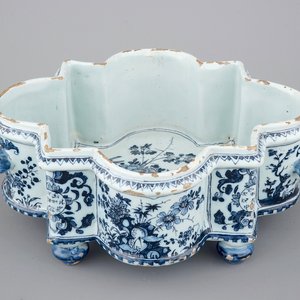Een kruidendoos in blauw-wit Delfts aardewerk, Samuel van Eenhoorn, De Grieksche A, 1674-1685 — foto 1