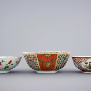 Een lot van 10 diverse Chinese famille rose en Bencharong kommen, 19/20e eeuw — foto 3