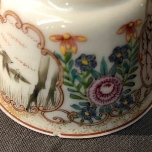 Een lot van 33 Chinese famille rose koppen en 27 schotels, Yongzheng/Qianlong — foto 33
