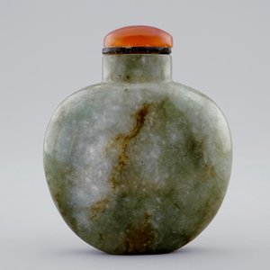 Een lot van 4 Chinese snuifflesjes in glas en jade, 18/20e eeuw — foto 16