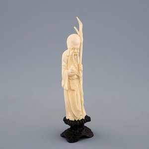 Een lot van 4 kleine Chinese ivoren figuren, oa. Boeddha, eind 19/begin 20e eeuw — foto 8