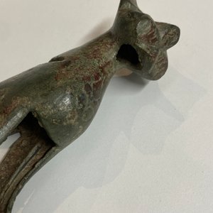 Een Luristaanse bronzen leeuw, Iran, 1e millennium v.C. — foto 11