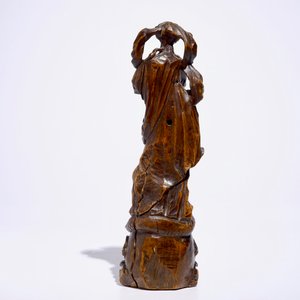 Een Madonna in buxushout, Antwerpen, 16/17e eeuw — foto 3