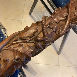 Een mahoniehouten bootsmast met eikenranken, Frankrijk of Italië, 18e eeuw — foto 34