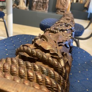 Een mahoniehouten bootsmast met eikenranken, Frankrijk of Italië, 18e eeuw — foto 41