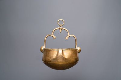 Een messing lavabo, Vlaanderen, 15e eeuw