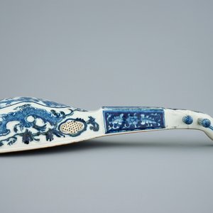 Een model van een pipa luit in blauw-wit Chinees porselein, 19e eeuw — foto 5