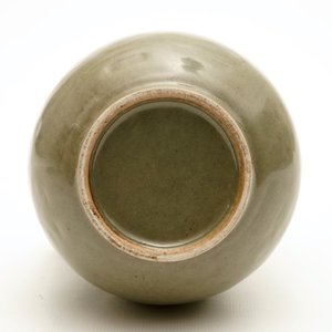 Een monochrome Chinese celadon vaas, 19e eeuw — foto 5