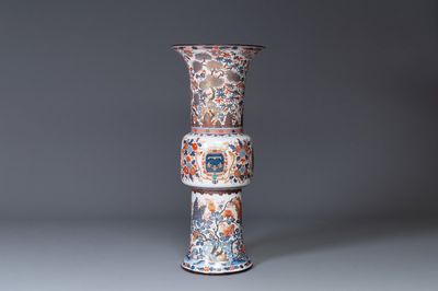 Een monumentale 'gu' vaas in Imari-stijl met het wapen van de hertog van Orléans, Samson, Frankrijk, 19e eeuw