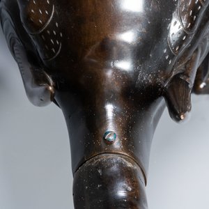 Een monumentale Japanse bronzen wierookbrander in de vorm van een olifant met pagode, Edo/Meiji, 19e eeuw — foto 15
