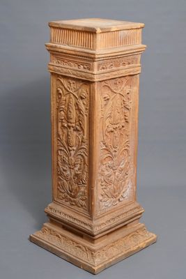 Een neoclassicistische terracotta zuil, Italië, eind 19e eeuw