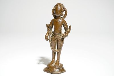 Een Noord-Indisch bronzen pelgrimsbeeld, 10/12e eeuw