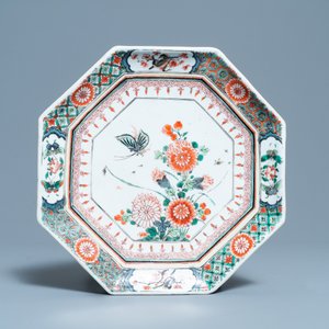 Een octagonale Chinese famille verte tazza, Kangxi — foto 6