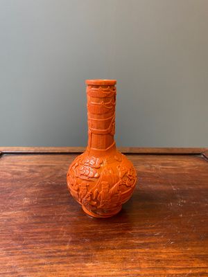 Een ongewone Chinese flesvormige vaas in rood Peking glas, Daoguang merk en wellicht periode — foto 3