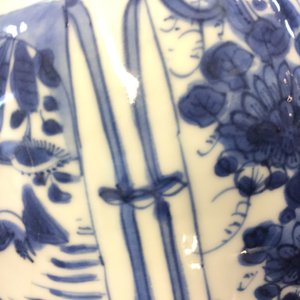 Een paar blauw-witte Chinese kraaienkommen, Ming, Wanli — foto 13