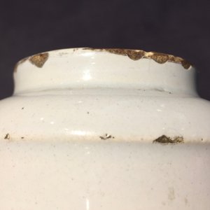 Een paar blauwwitte Delftse apothekerspotten met koperen deksels, 18e eeuw — foto 8