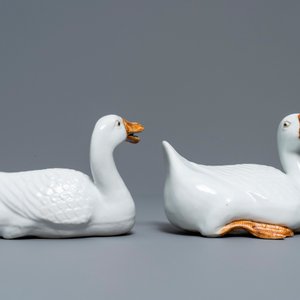 Een paar Chinese blanc de Chine modellen van ganzen, Republiek, 20e eeuw — foto 4