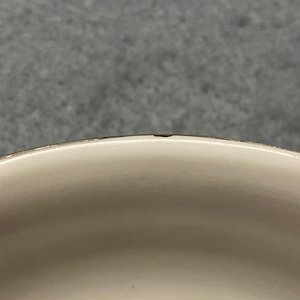 Een paar Chinese blauw-witte 'Bleu de Hue' dekselkommen voor de Vietnamese markt, 19e eeuw — foto 11