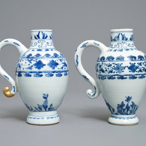 Een paar Chinese blauw-witte kannen, Transitie periode — foto 2