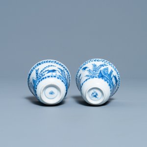 Een paar Chinese blauw-witte koppen en schotels, Kangxi — foto 9