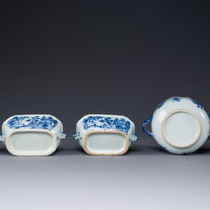 Een paar Chinese blauw-witte miniatuur chocoladekannen en drie terrines, Qianlong — foto 4