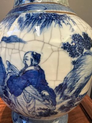 Een paar Chinese blauw-witte Nanking craquelé vazen met Taoïstisch decor, 19e eeuw — foto 7