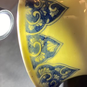 Een paar Chinese blauw-witte rouleau vazen met floraal decor, Kangxi — foto 13