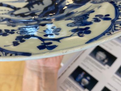 Een paar Chinese blauw-witte schotels met berglandschappen, Kangxi — foto 7