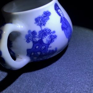 Een paar Chinese blauw-witte theepotten met 'Lange Lijzen', 'Qing Yu Tang Zhi' merk, Kangxi — foto 11
