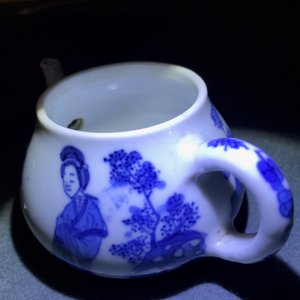 Een paar Chinese blauw-witte theepotten met 'Lange Lijzen', 'Qing Yu Tang Zhi' merk, Kangxi — foto 12