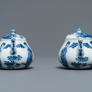 Een paar Chinese blauw-witte theepotten met 'Lange Lijzen', 'Qing Yu Tang Zhi' merk, Kangxi — foto 5