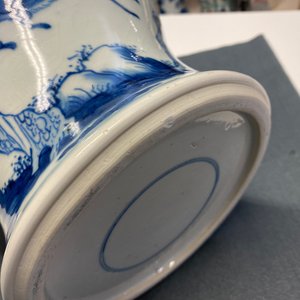 Een paar Chinese blauw-witte vazen met herten en kraanvogels, Kangxi — foto 31