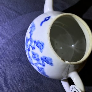Een paar Chinese blauwwitte 'Bleu de Hue' theepotten voor de Vietnamese markt, 19e eeuw — foto 11
