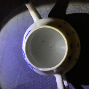 Een paar Chinese blauwwitte 'Bleu de Hue' theepotten voor de Vietnamese markt, 19e eeuw — foto 12