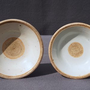 Een paar Chinese blauwwitte kandelaars, Kangxi/Qianlong — foto 14