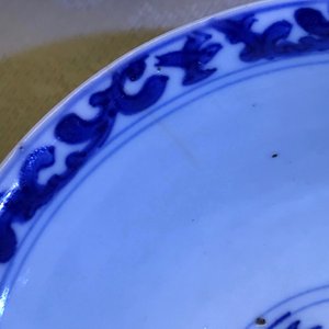 Een paar Chinese blauwwitte koppen en schotels voor de Franse markt, Kangxi — foto 15