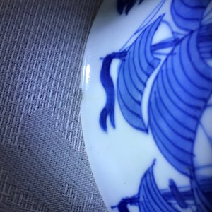 Een paar Chinese blauwwitte koppen en schotels voor de Franse markt, Kangxi — foto 18