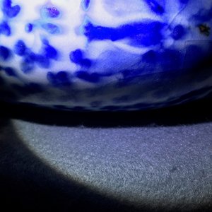 Een paar Chinese blauwwitte moonflask vazen, 19e eeuw — foto 15