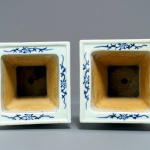 Een paar Chinese blauwwitte vazen, 19e eeuw — foto 5