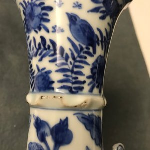 Een paar Chinese blauwwitte vazen naar Venetiaans glazen model, Kangxi — foto 7