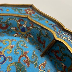 Een paar Chinese bloemvormige cloisonné schotels, Qianlong — foto 15