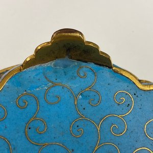 Een paar Chinese bloemvormige cloisonné schotels, Qianlong — foto 57