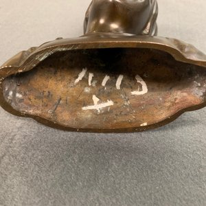 Een paar Chinese bronzen 'Culturele Revolutie' bustes, 3e kwart 20e eeuw — foto 23
