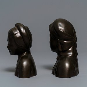 Een paar Chinese bronzen 'Culturele Revolutie' bustes, 3e kwart 20e eeuw — foto 3
