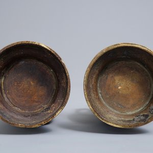 Een paar Chinese bronzen vazen in archaïsche stijl, 19e eeuw — foto 6