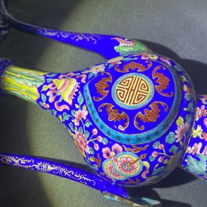 Een paar Chinese Canton email kannen voor de Vietnamese markt, 1e helft 19e eeuw — foto 38
